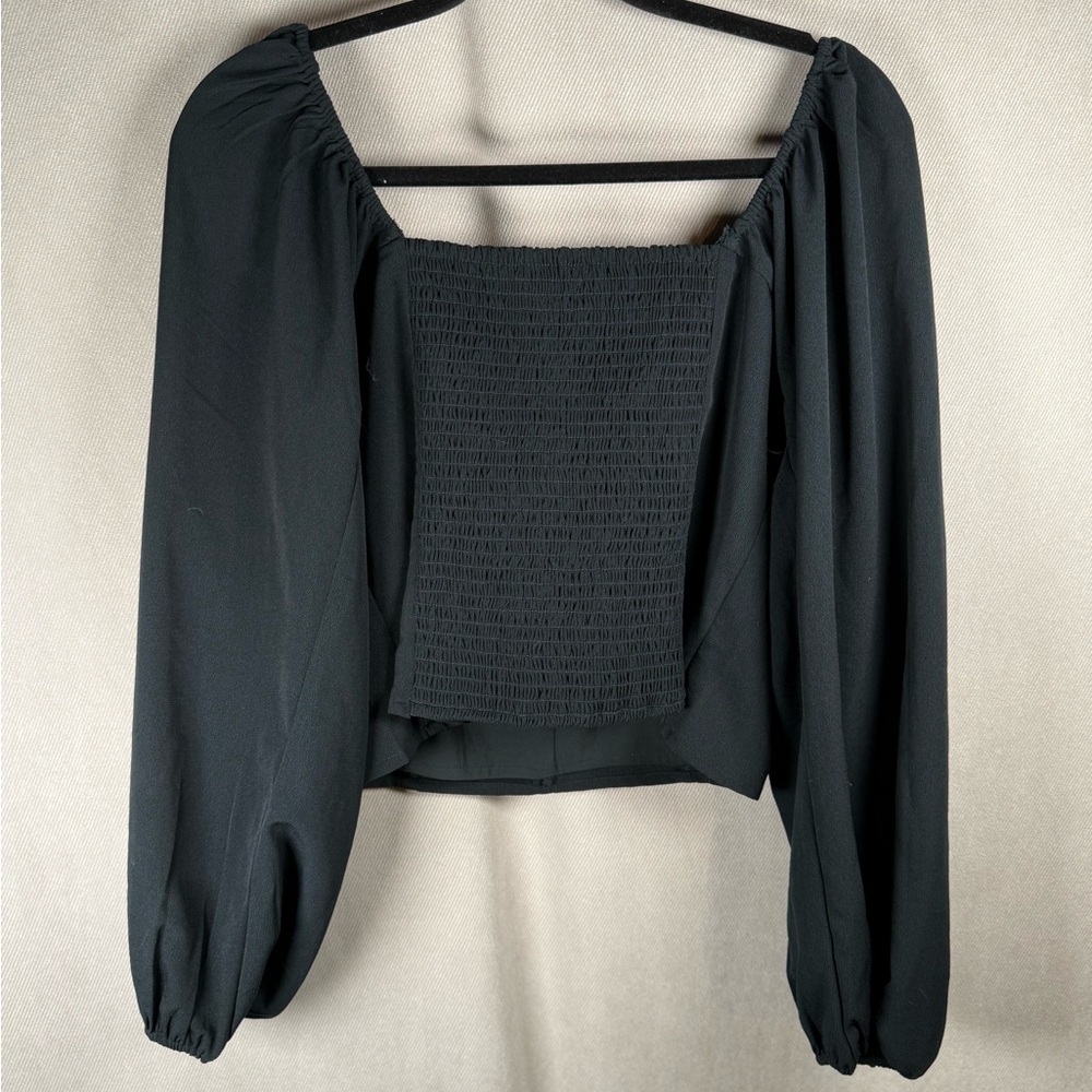 Abercrombie & Fitch Cropped Blouse w/Tie Detail & Puff Sleeves - Size L in Black - Picture 5 of 5